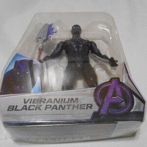 NEW Hasbro Vibranium Black Panther Avengers Action Figure & Weapon 6"